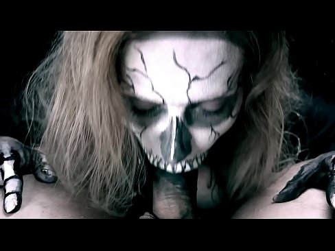 ❤️ Demoon meisie suig haan met haar swart mond en sluk cum. ❤ Seksvideo by porn af.killvs.top ❤