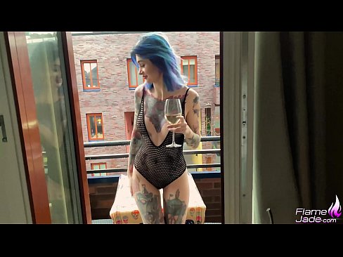 ❤️ Geweldige meisie suig met 'n gulp en fokken passievol onder die oop lug ❤ Seksvideo by porn af.killvs.top ❤